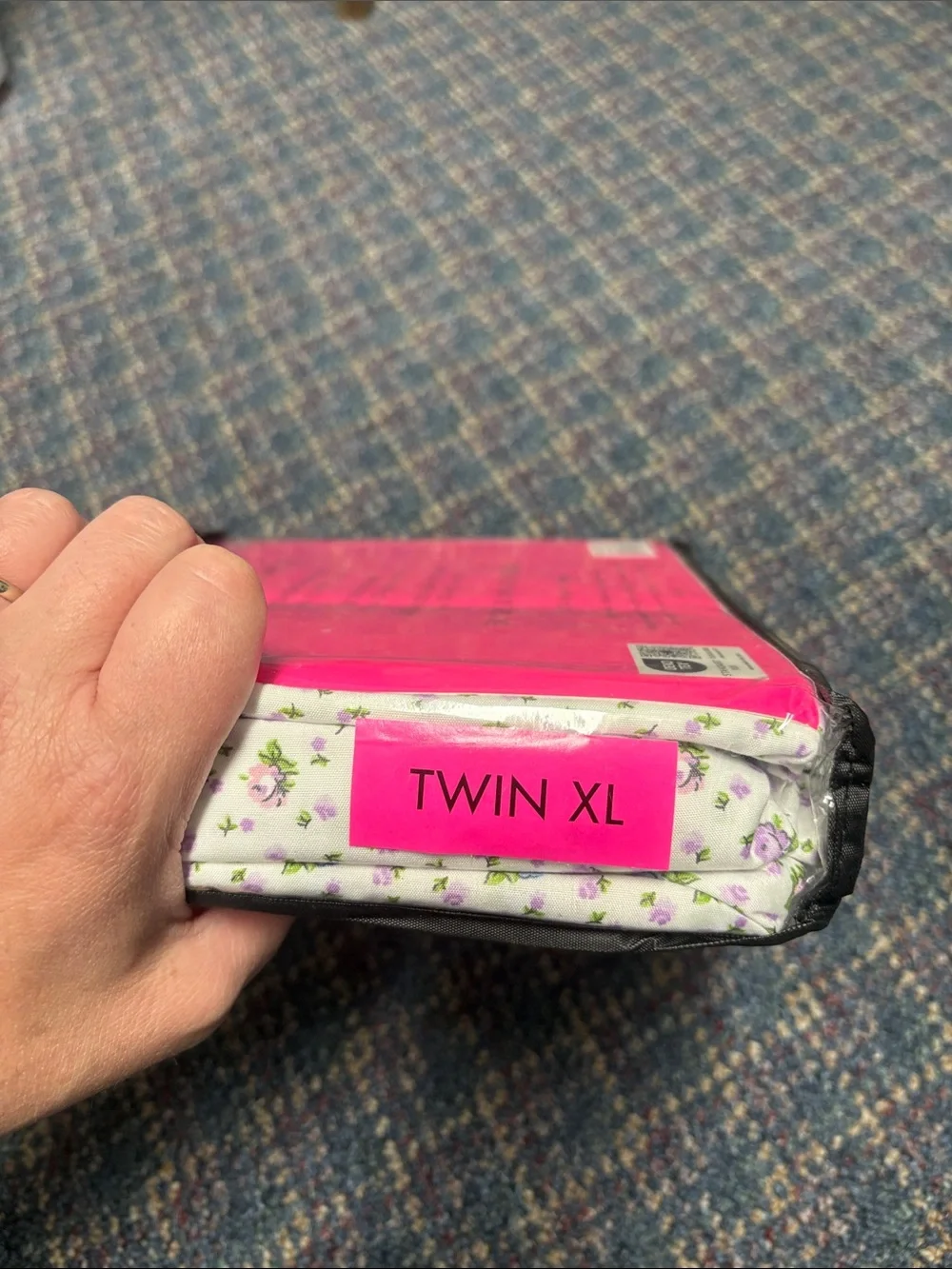 New In Bag Betsey Johnson White Sheet Set with flowers twin xl